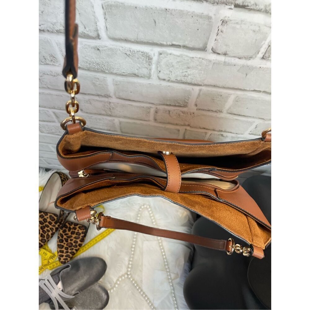 Seven Days Lifestyle & Dreams Vegan Leather Shoulder Bag Brown with Gold Chain - Picture 8 of 14